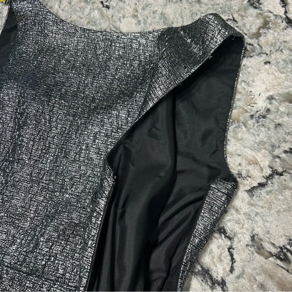 Kate Spade Ladies Size 8 Sleeveless Metallic Dress